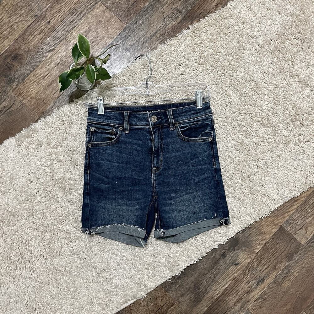 American Eagle Size 2 Dark Wash Super Stretch High-Rise Cuffed Midi Shorts